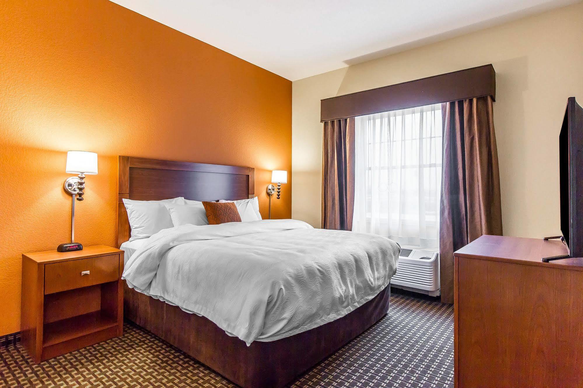 Mainstay Suites Stanley Eksteriør billede