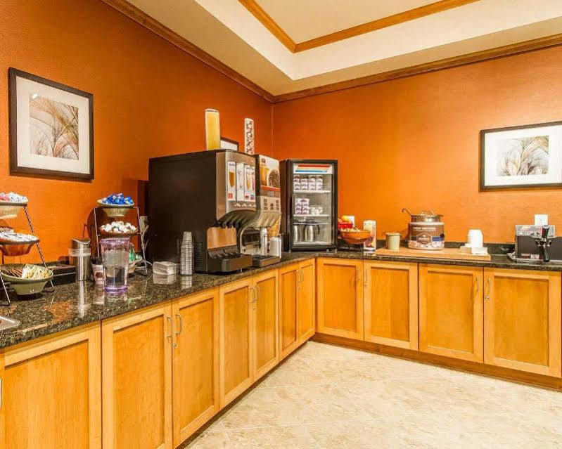 Mainstay Suites Stanley Eksteriør billede